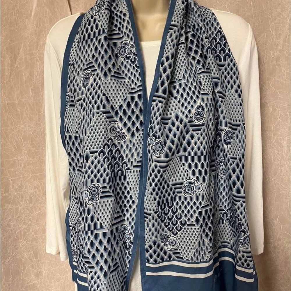 Estee Lauder Blue and White Patterned Scarf